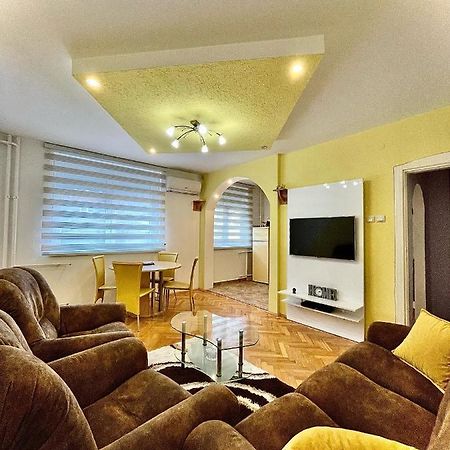 Lux Apartman Cvetkovic Kraljevo Luaran gambar