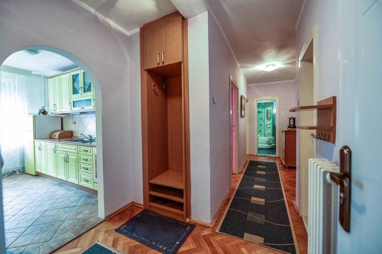 Lux Apartman Cvetkovic Kraljevo Luaran gambar