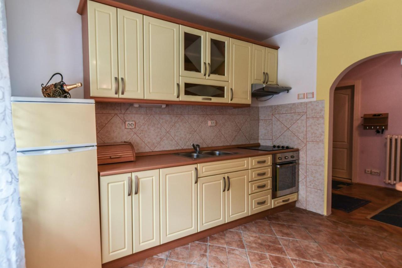 Lux Apartman Cvetkovic Kraljevo Luaran gambar