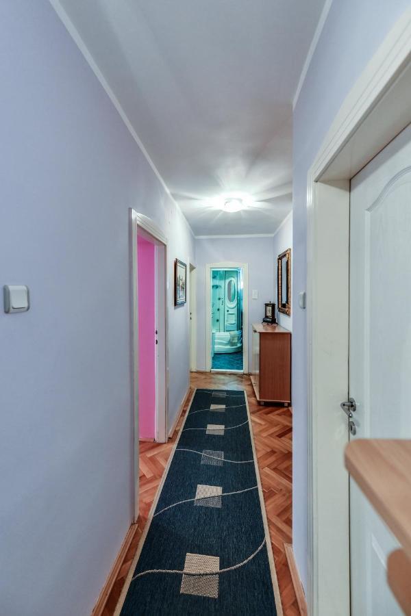 Lux Apartman Cvetkovic Kraljevo Luaran gambar
